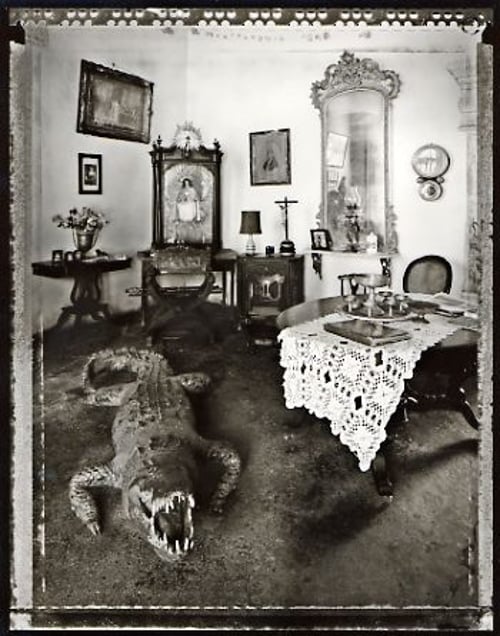 Family Room, Trinidad, 2002. © Elaine Ling