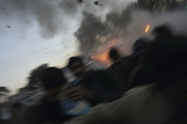 1st prize Spot News Singles © John Moore, USA, Reportage by Getty Images. Assassination of Benazir Bhutto, Rawalpindi, Pakistan, 27 December