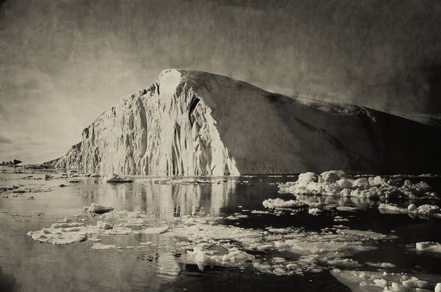 69º 6' 36" N 51º 6' 01" W