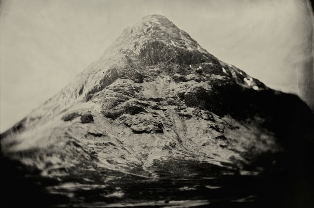 56º 39' 44.651" N 4º 55' 32.383" W