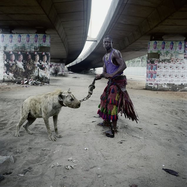 Abdullahi Mohammed with Mainasara, Lagos, Nigeria, 2007. Showing at Yossi Milo Gallery. Courtesy of PhotoLondon.