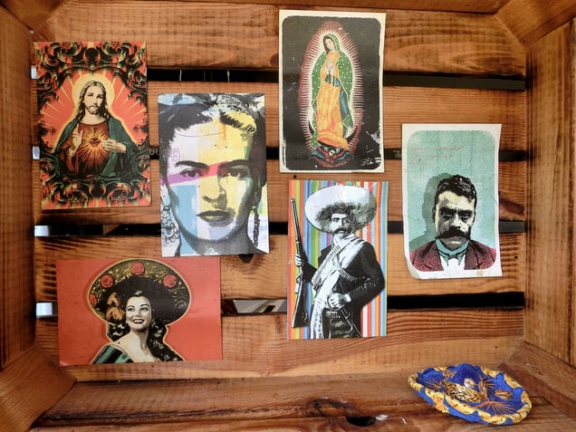 "RELIGIOUS ANIMALS" "RELIGIÖSES TIERE"