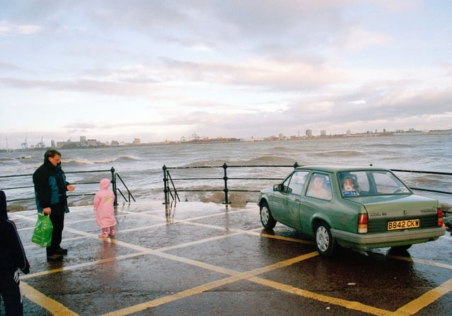 Mersey Family, Vauxhall. From the exhibition "Landscapes" © Tom Wood