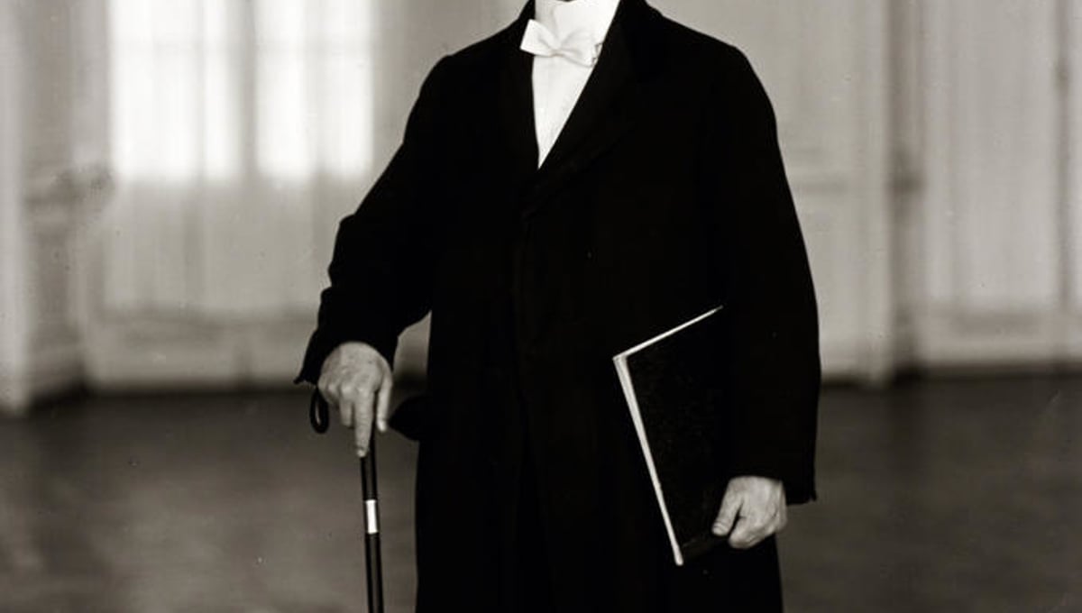 The Pianist, 1925