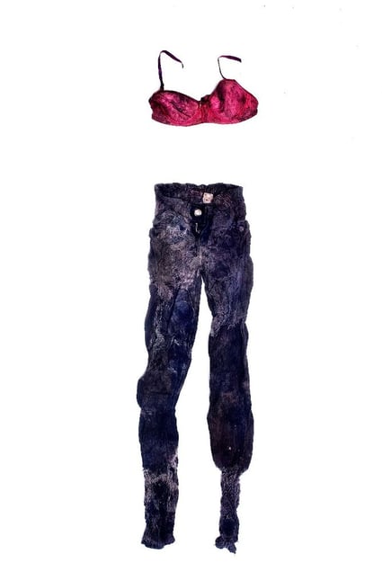 1st Prize Daily Life Stories. Date found: 1 February 2013. Location: a sugar plantation in Apopa, El Salvador. Sex: Female. Age: Between 17 and 18 years old. The North Central American Triangle (Honduras, Guatemala and El Salvador) is one of the most violent regions in the world. In many cases, clothes that are found become the only means of identification © 1st Prize Daily Life Stories