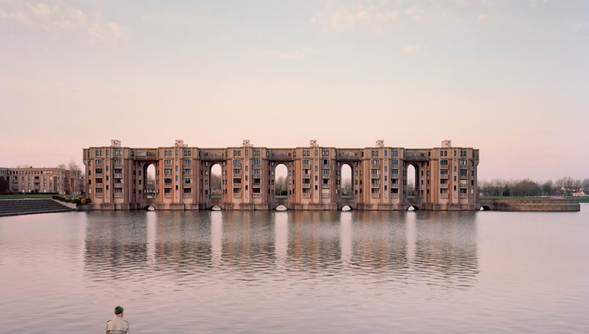 Jacques, 82, Le Viaduc et les Arcades du Lac, Montigny-le-Bretonneux, 2015
Architect - Ricardo Bofill