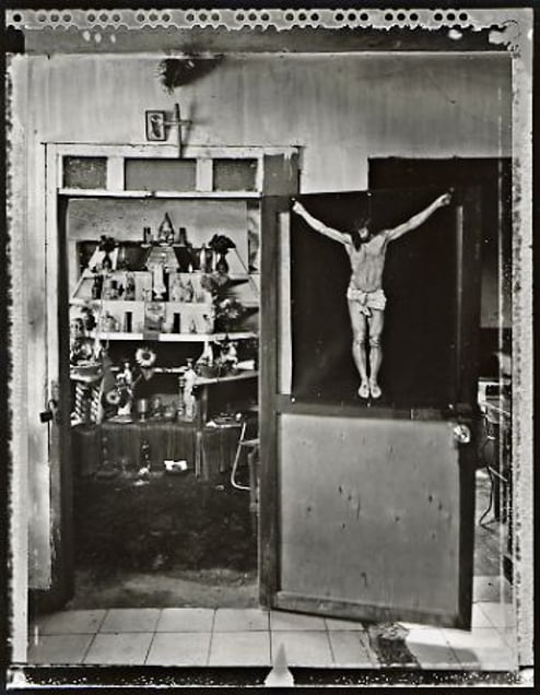 Shrine of Muertero el Cobre, 2002. © Elaine Ling