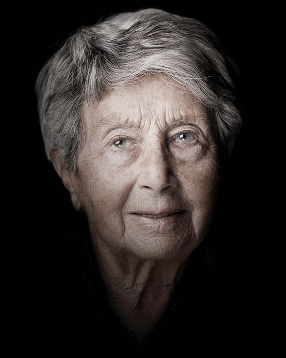 THE FASTING WOMAN AGAINST MAFIA