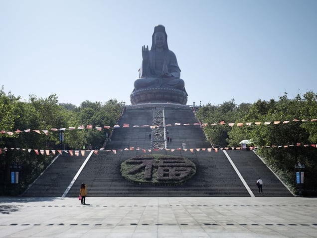 Guanyin statue. Foshan, China, 62 m (203 ft). Built in 1998 © Fabrice Fouillet
