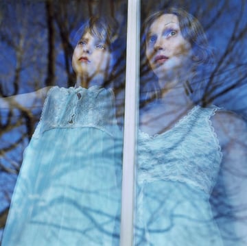 Anna and Eve - Photographs by Viktoria Sorochinski | LensCulture