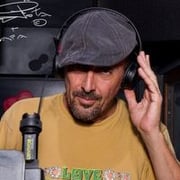 Jota Saura