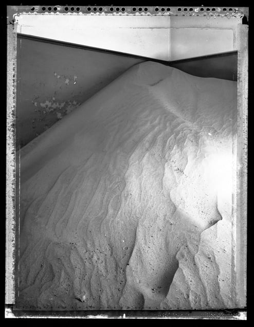 Abandoned: Namib Desert © Elaine Ling