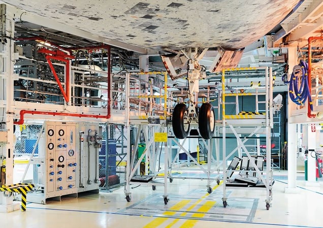 Space Shuttle Discovery, Orbiter Process Facility Bay 2, JFK Space Center [NASA], Florida, USA, 2011 © Vincent Fournier