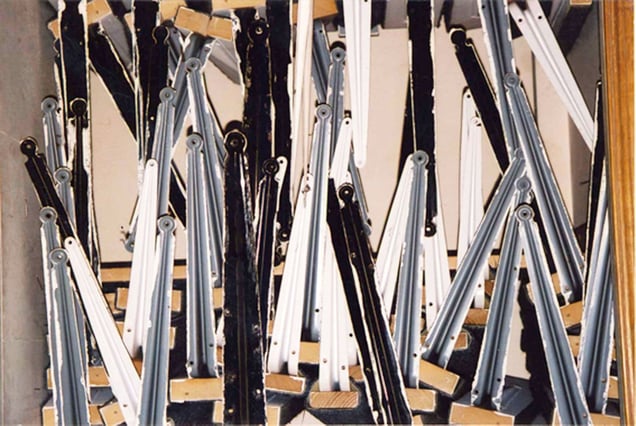 Sculpture, Paris, 2003. Courtesy of Thomas Hains.