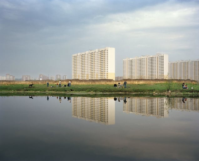 Novye Mytishchi I, 2010. From the series "Pastoral: Moscow Suburbs" © Alexander Gronsky/INSTITUTE