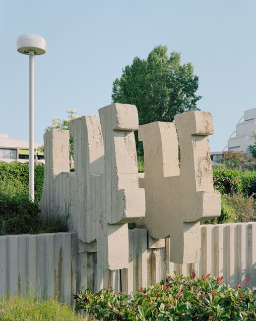 Modénature “Les Navigardes” – Quartier du port de La Grande Motte – 2021
Architect - Jean Balladur
