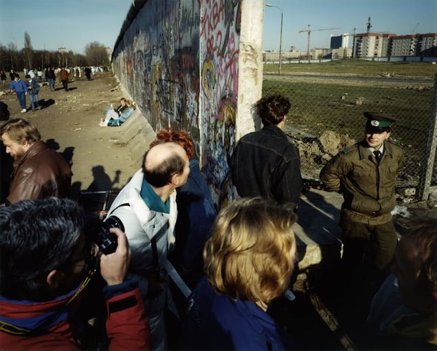 Potsdamer Platz, Berlin, November 1989, from Neuland © Claudio Hils (Germany), from the exhibition Beyond Walls: Eastern Europe after 1989. Courtesy of the Galerie J.J. Heckenhauer, Berlin, Germany and the Noorderlicht Photofestival 2008.
