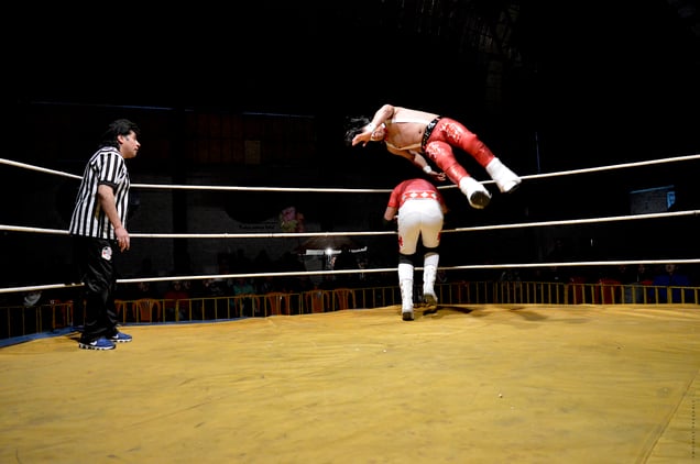 Cholitas Wrestling, 24