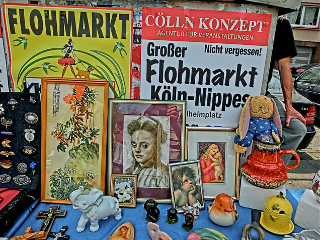 "NIPPES NIRVANA FLEA MARKET"