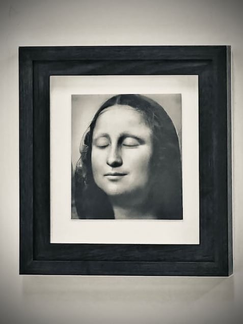 The last Photograph , AI and the death of photography. Peace Mona Lisa