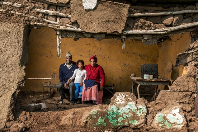 Mncedisi Dlisani with his wife Nokwakha and thier daughter Sisipho - Teko Springs, South Africa 2015