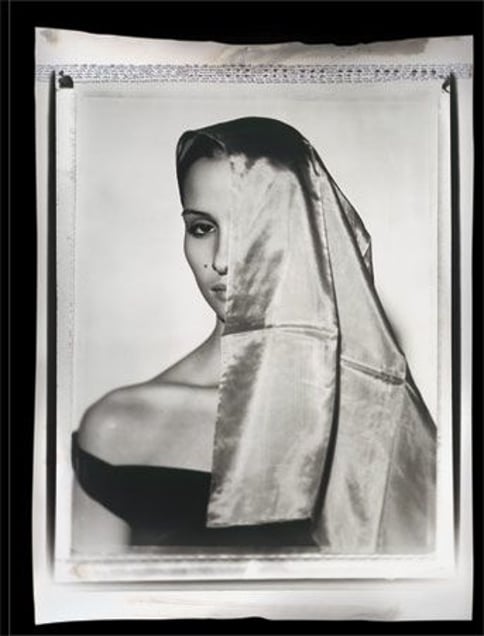 Julie 2, 127 x 170 cm, 2001 © Jeff Cowen