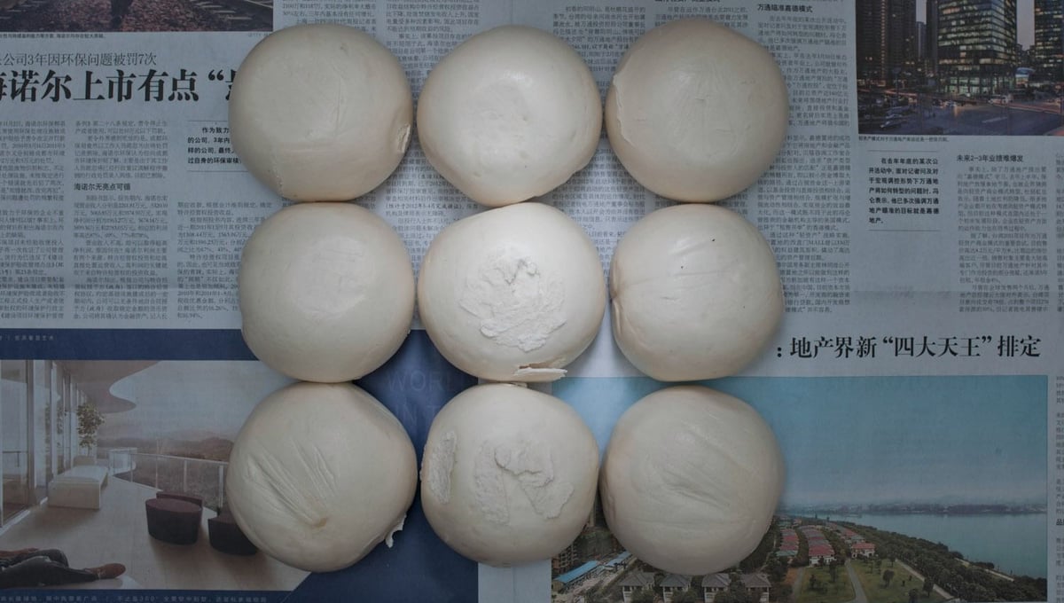 Plain Buns. Beijing, China. April 2012. 6.30 renminbi (0.99 usd, 0.75 euros)