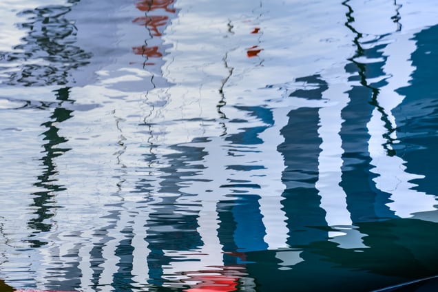 Vertical Echoes