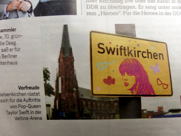 "BAROCKE GELSENKIRCHENER BA-ROCK POP PUTTE"  "Baroque Gelsenkirchener Ba-Rock Pop Putto"