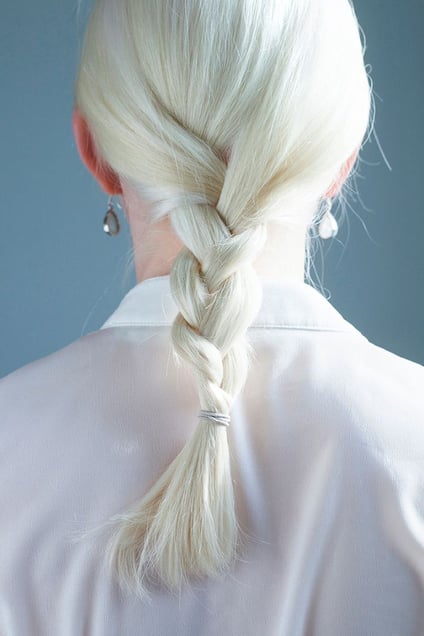 A DIFFERENT LOOK - a closer look on albinism. (ANDERS KIJKEN)