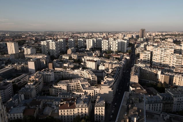 The Curial estate is the largest public housing in Paris. With its 17 towers and 5,000 inhabitants, this neighborhood is a city within the city. It was built in the late 1960s, in the 19th district (the poorest), northeast of Paris, on the edge of the town. © Hugo Aymar