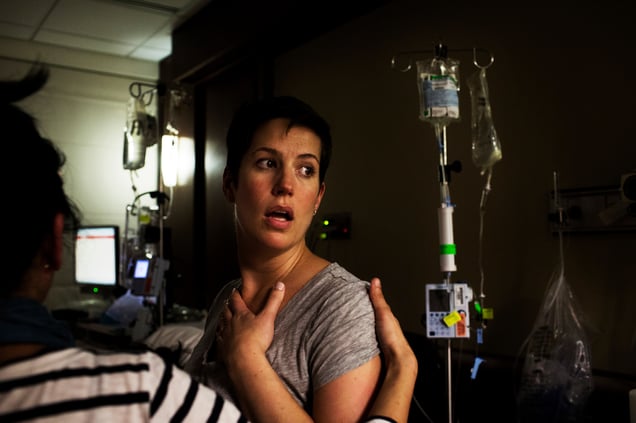 Emily watches as the nurses work to get Eddie to wake up and cry. The baby didn't cry immediately after being born, as his umbilical cord was tight and he was born "in distress”. "It was one of the scariest moments of my life," Emily said later. New York, New York, USA, 13 December 2015.