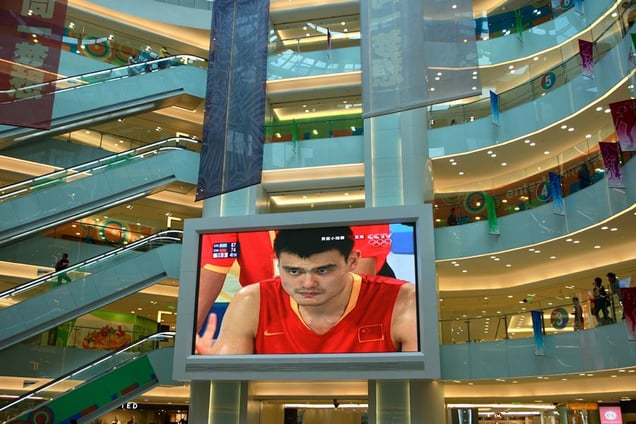 1st prize Sports Features Stories. © Zhao Qing, China, China Youth Daily. Olympics on TV in Beijing