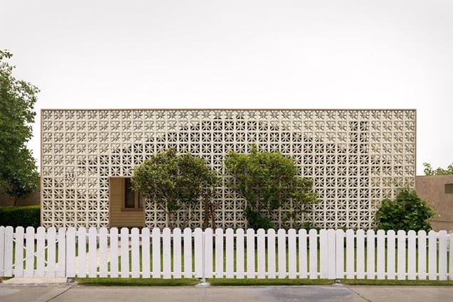 © Brad Moore (United States) Korean Methodist, Fullerton, California, 1st Prize, Single Image Category, LensCulture Exposure Awards 2009