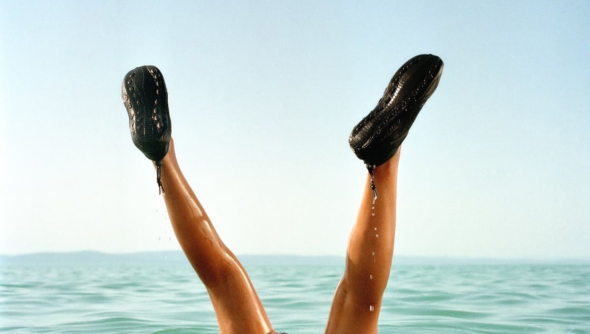 The water is very shallow, reaching only ten feet on average. The illusions unfold and Balaton remains only a lake.