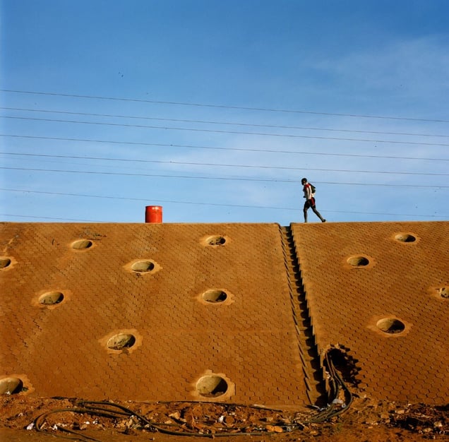 From the series "En Route to Dakar" © Mimi Mollica