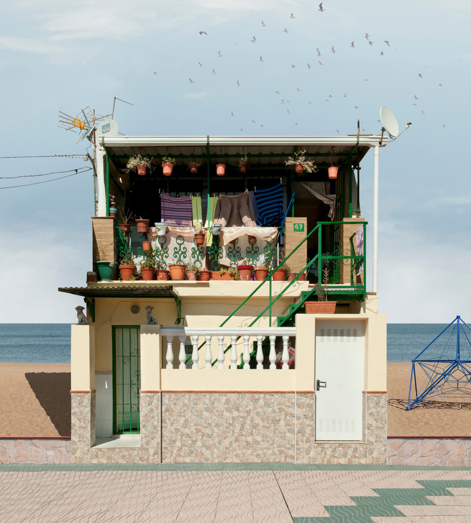 Malaga - Paracosmic Houses