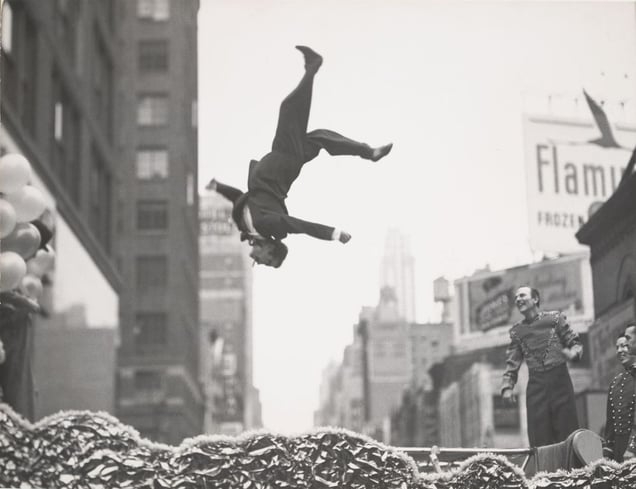Garry Winogrand: Visions of the Street - LensCulture
