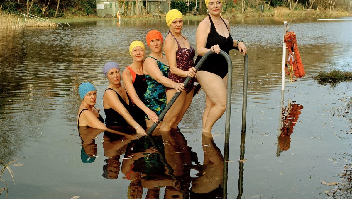 Synchronised Swimming