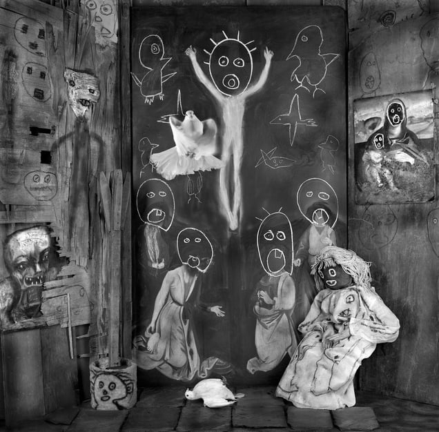 Ascension. From the series "Asylum of the Birds" © Roger Ballen
