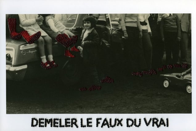 démêler le faux du vrai / to sort the lies out of the truth, from the series Photos-Souvenirs, © Carolle Benitah