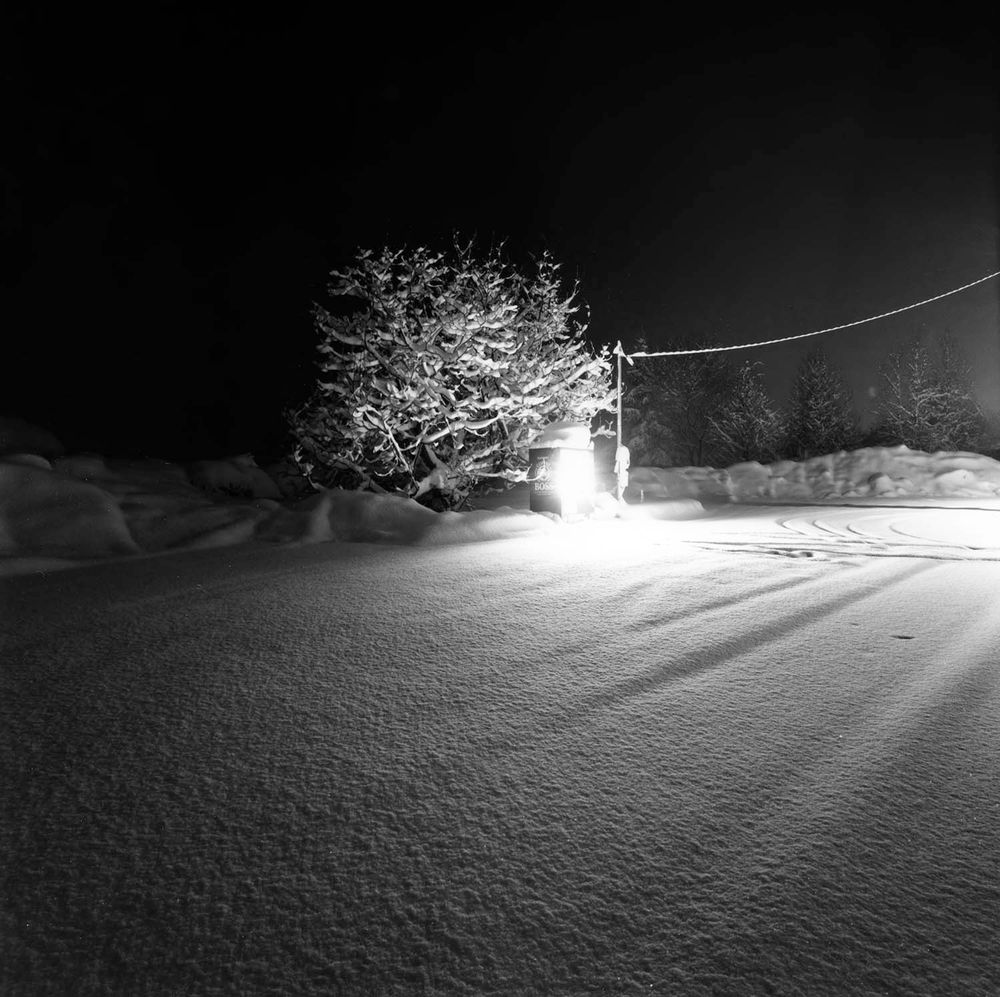 Roadside Comforts: Japanese Vending Machines - Photographs and