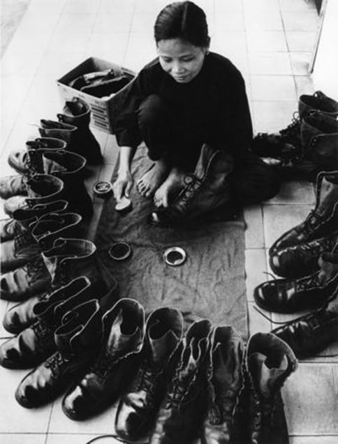 Vietnam. The departure of the Americans. 1973. From the book "War Photographer: Between Shadow and Light" © Christine Spengler