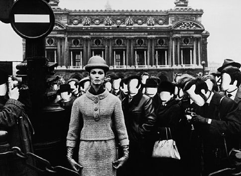 アート・デザイン・音楽 William Klein Retrospective Amazon.co.jp: William Klein Rétrospective : Rétrospective : 本