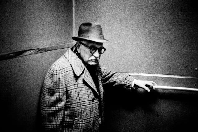 Mr. Weiss in the SRO Hotel Elevator, New York, 1987 © Jehsong Baak