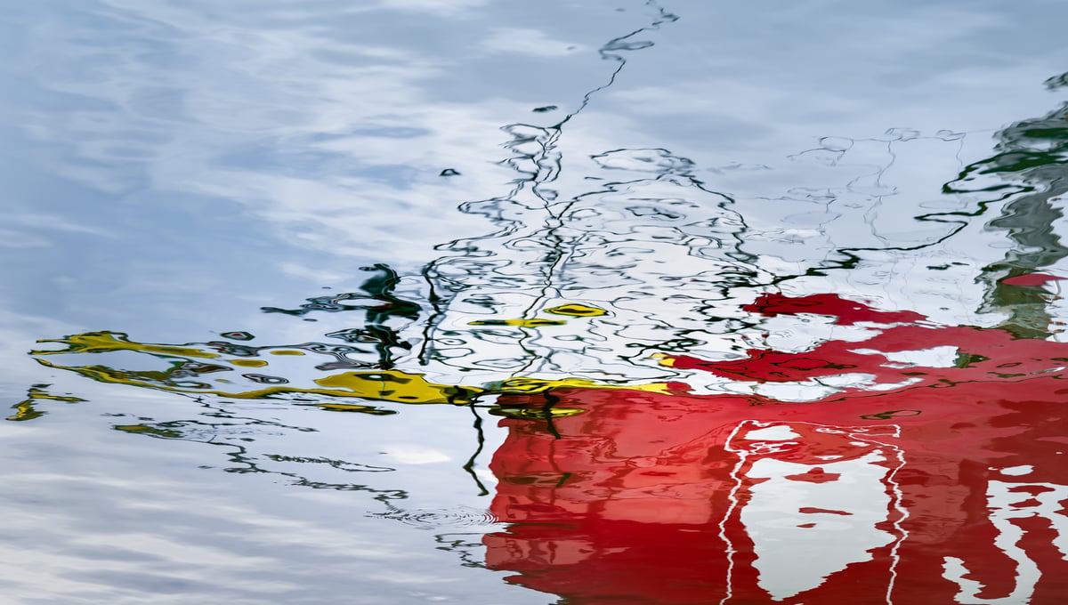 Chromatic Wake