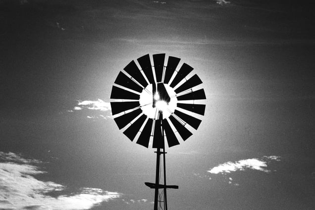 Windmill, Vaalrand © Santu Mofokeng, courtesy of Huis Marseille