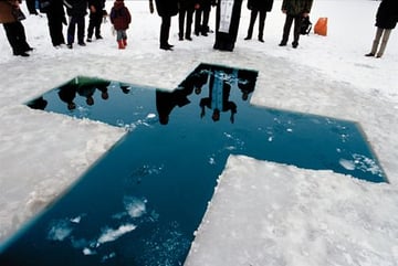 流*山様 SATELLITES Jonas Bendiksen Jonas Bendiksen: Satellites | Aperture