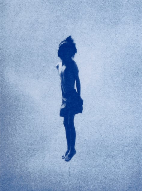 Boy, série Blues, 2013. Traditional Cyanotype. © Tim Barber. Exhibitor : galerie du jour agnès b.