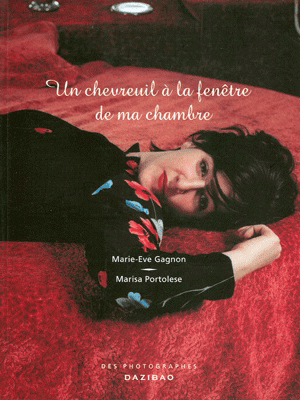 Un Chevreuil à la Fenêtre de ma Chambre